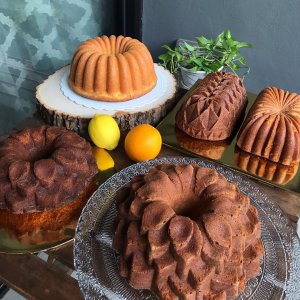 Nordic Ware Citrus Blossom Loaf Pan 