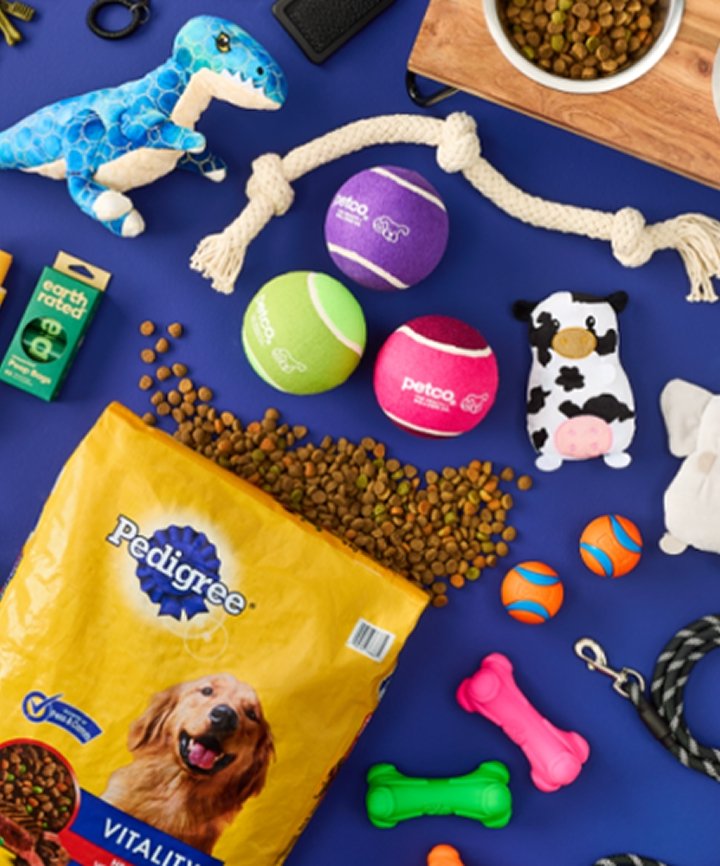 Shop Balle de tennis jumbo pour chiens Petco, choix de , Corde à 3 noeuds pour chiens Petco, grand, beige, Animal jouet festif en peluche pour chiens Petco, Nourriture sèche pour chiens adultes Pedigree Vita, Gâteries pour la dentition des chiens Greenies Ori and more