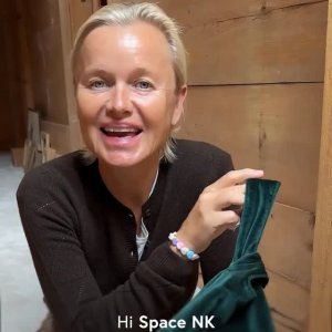 @spacenks {1} {2} av {3}