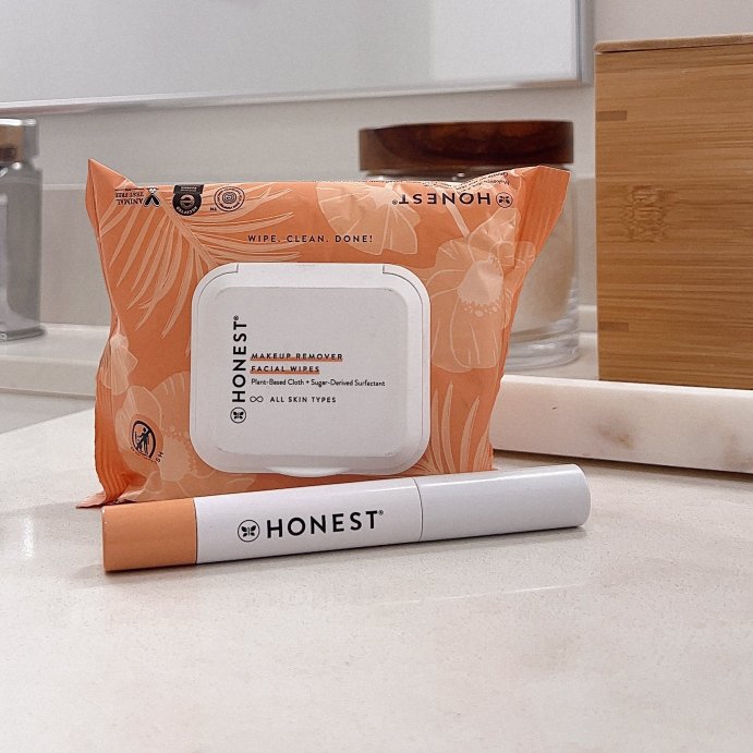 user image by amanirakeia, Honest Beauty Makeup Remover Wipes
