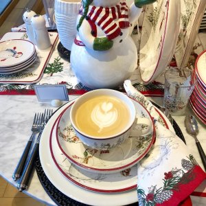 Williams Sonoma, Holiday, New In Box Williamssonoma Snowman Chef Holiday  Set Dishes 4 Platesmugs