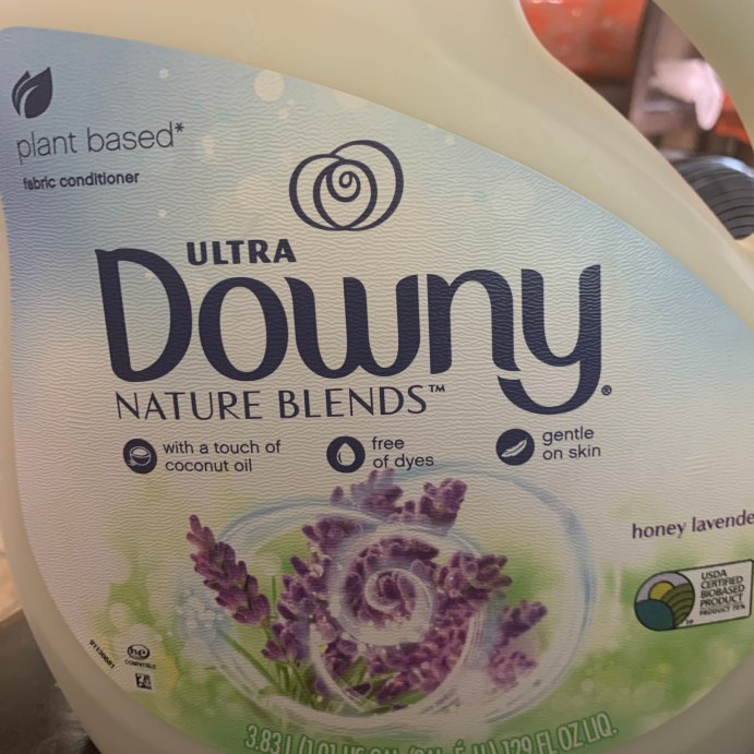 user image by Alfredo, Downy Nature Blends Honey Lavender Scent Liquid Fabric Conditioner and Fabric Softener - 111 fl oz