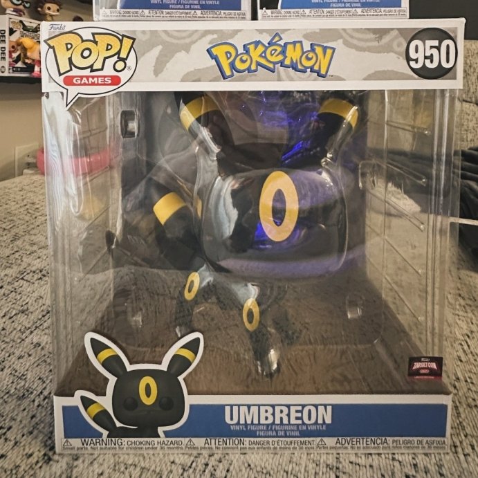 user image by @funkop0p.nation, Funko POP! Games: Pok&#233;mon Umbreon Vinyl Figure