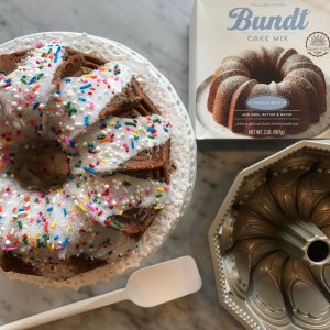 Williams Sonoma Gluten-Free Vanilla Bundt® Cake Mix