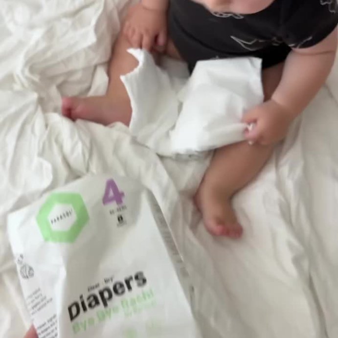 user image by @vika_konovalovak, Parasol Chlorine-Free Diapers with Rash Shield Protection
