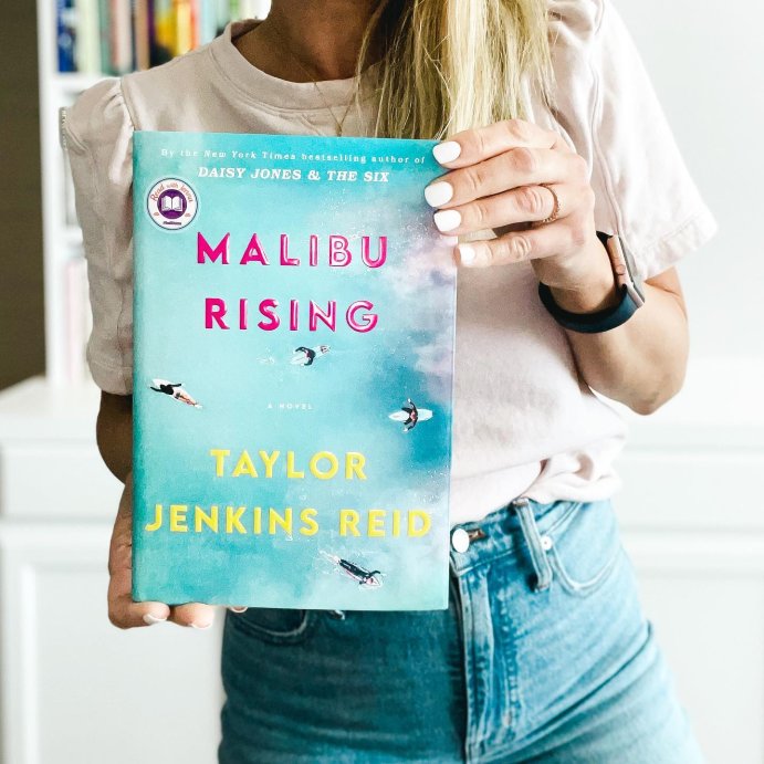 user image by @meagansbookclub, Malibu Rising - by Taylor Jenkins Reid