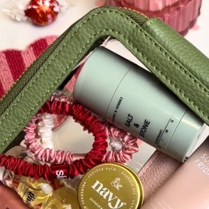 @spacenk&rsquo;s instagram video of Space NK Medium Travel Bag