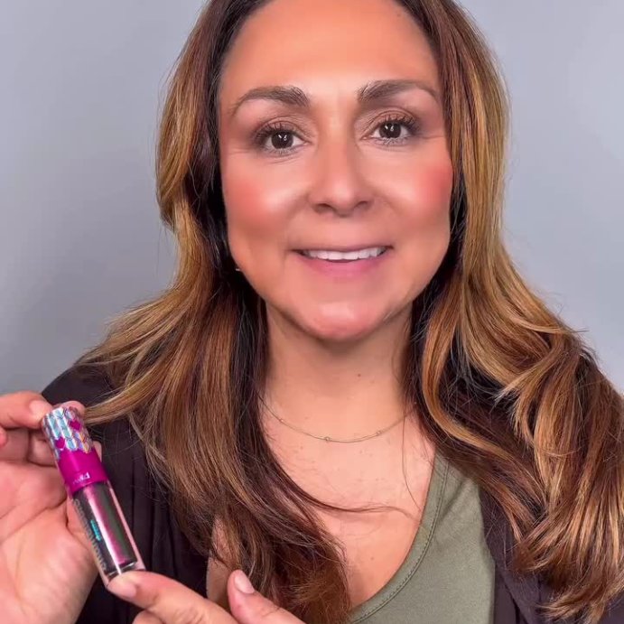 user image by @thejazminguerrero, Wet n Wild Chameleon Chrome Lip Foil - 0.08oz