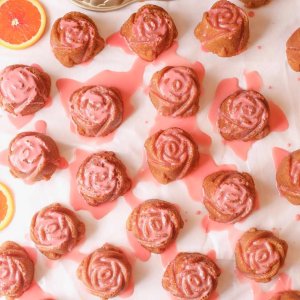 ノルディックウェア NORDIC WARE ウィリアムソノマ ローズ 型 Nordic Ware Rose Cakelet Pan | Seasonal Cake Pan | Williams Sonoma