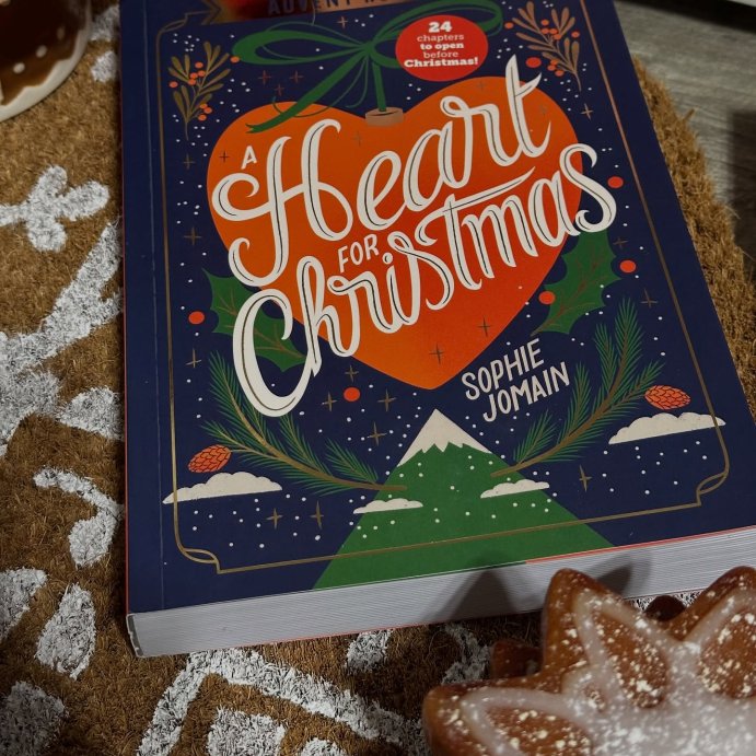user image by @spaceonthebookcase, A Heart for Christmas - by Sophie Jomain (Paperback)