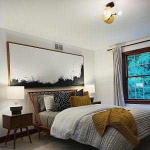 Wood & Ceramic Table Lamp (17")