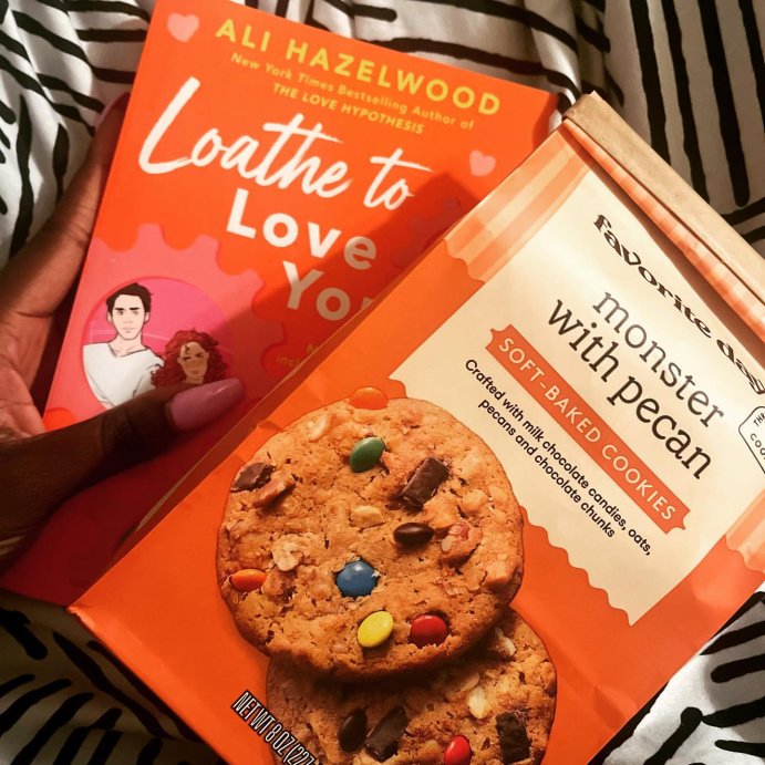 user image by @brownsugarbookworm, Loathe to Love You - by Ali Hazelwood