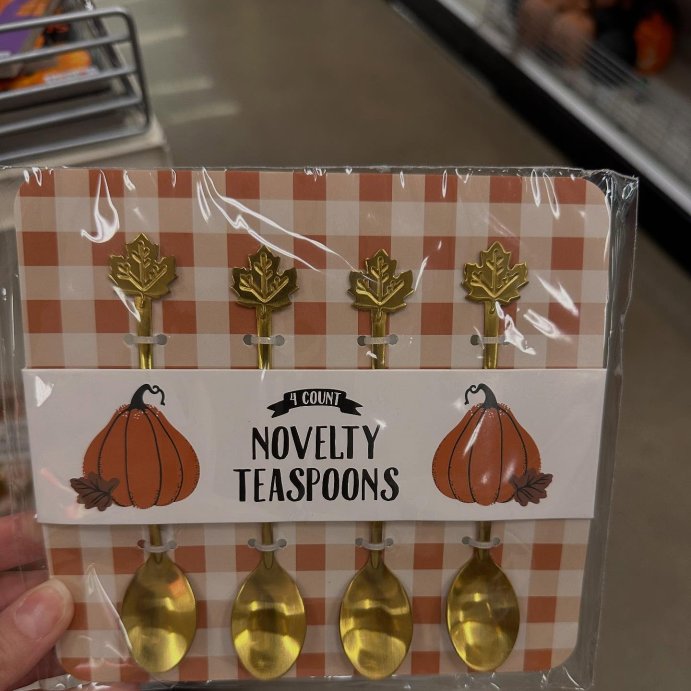 user image by @the.halloweennook, 4pk Novelty Stir Spoons Leaf - Bullseye&#39;s Playground&#8482;