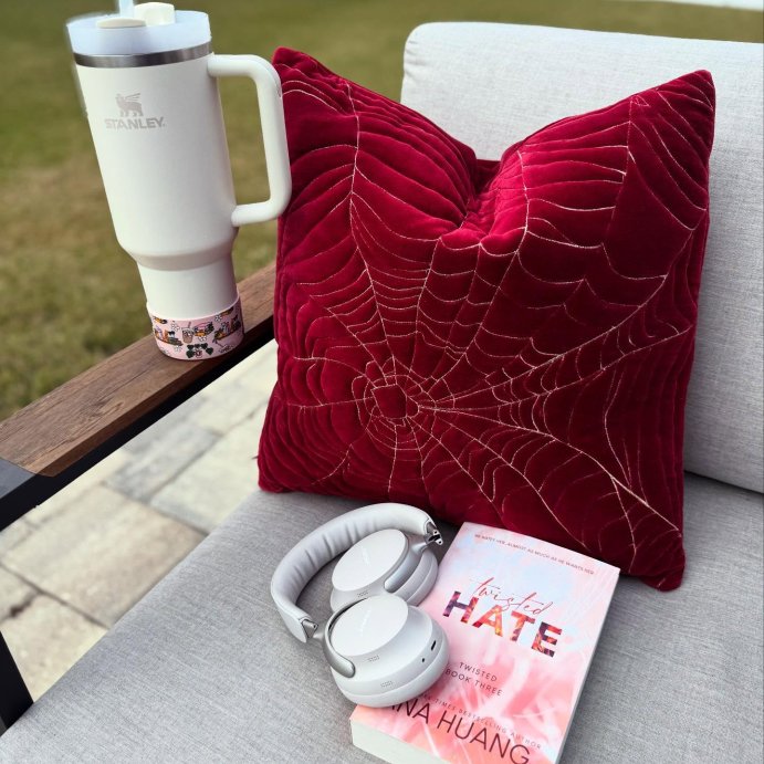 user image by @itsjustaboothang, Twisted Hate (Bk 3) - by Ana Huang (Paperback)