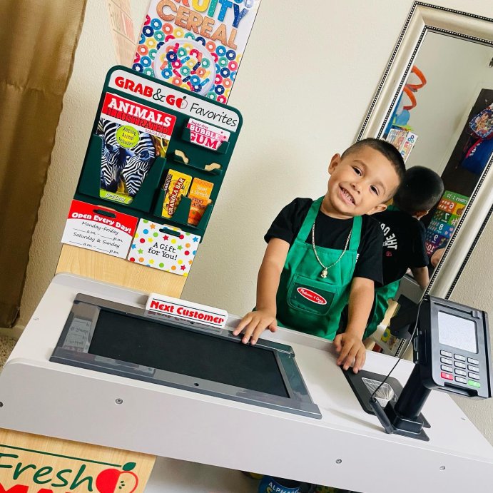 user image by @almacosio, Melissa &#38; Doug Freestanding Wooden Fresh Mart Grocery Store