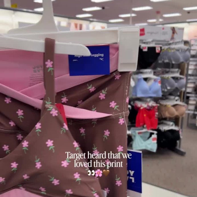 user image by @targetfortwo, Women's High-Rise Crossover Waistband 7/8 Leggings - JoyLab™