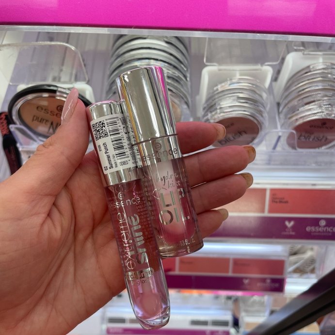 user image by @showermeintarget, essence  Extreme Shine Volume Lipgloss - 0.17 fl oz