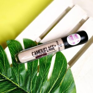 Buy essence CAMOUFLAGE+ HEALTHY GLOW light concealer online neutral