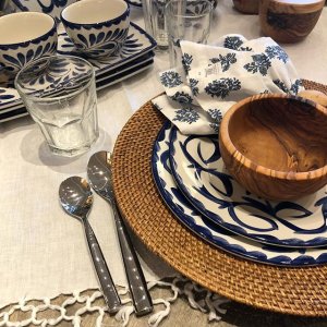 Pottery barn dinnerware hotsell