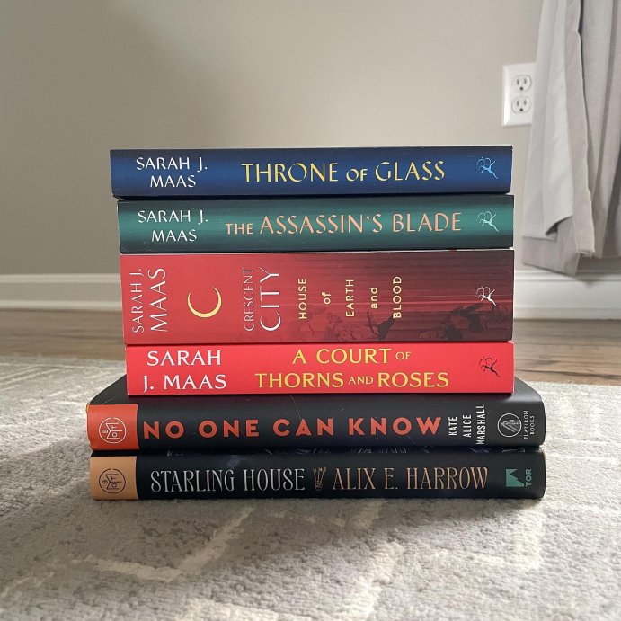 user image by @_jessicasbookshelf_, The Assassin's Blade - (Throne of Glass) by Sarah J Maas