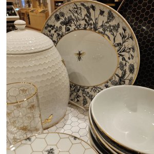 Williams Sonoma Honeycomb Porcelain Figural Cookie Jar