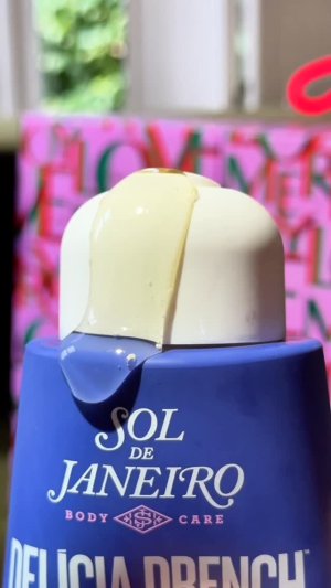 @spacenk’s instagram video of Space NK Beauty Advent Calendar
