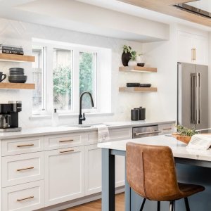 ✨Swipe for the before picture!✨ This kitchen renovation was so exciting to accomplish! We did some huge alterations, and are so pleased with the result.⁠
⁠
Windows can be modified, walls can be torn down and islands can be created! Rome wasn't built in a day, and neither was your kitchen. But it will make your day once it's done 😉⁠
⁠
Save this for some #kitchenreno inspo!⁠
⁠
Photos: 📸 dashaaphotos⁠
Contractor:🔨 maxwelldevelopments⁠
Designers: 🏠 joseelalondedesign homestylesolutions⁠
🤗 Merci to our client, the homeowner. We are so grateful to you!⁠
⁠
⁠
-🍽️ -⁠
#yyj #yyjbiz #yyjbusiness #yyjrealestate #yyjrealtor #yyjdesigner #canadianhomes #bchomes #bcrealestate #canadianrealestate #airbnbcanada #canadianinteriors #yyjfood