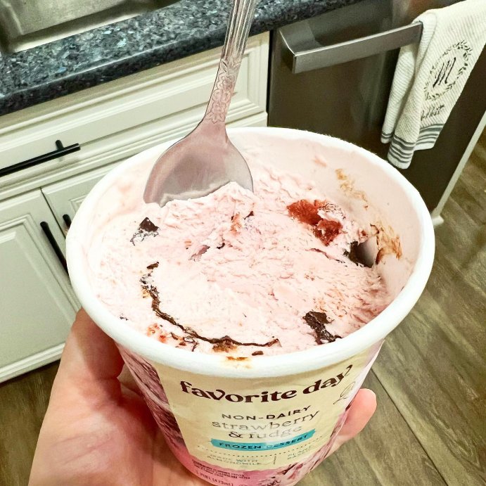user image by @coco_chasing_cardio, Non-Dairy Plant Based Strawberry &#38; Fudge Frozen Dessert - 16oz - Favorite Day&#8482;