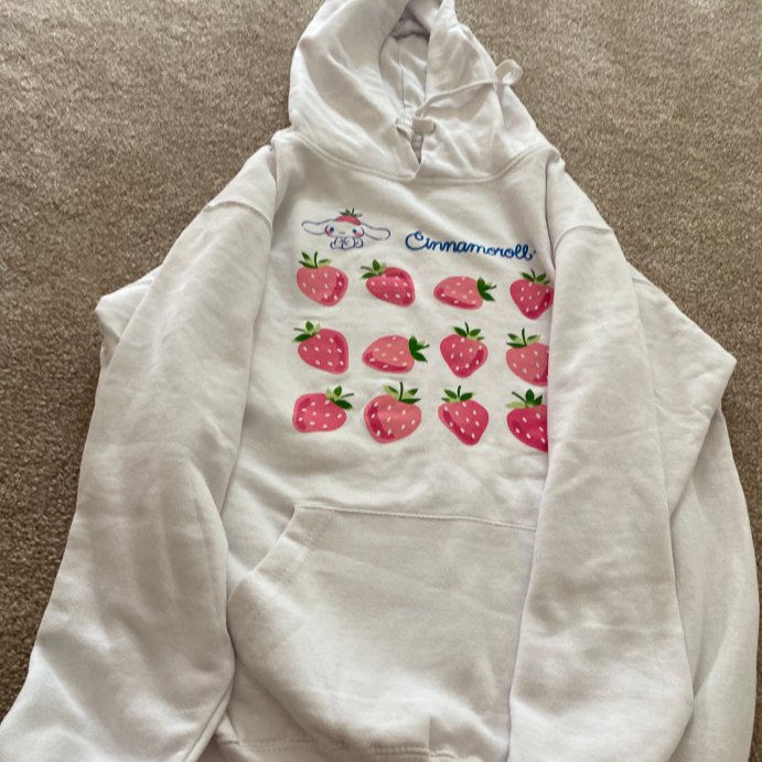 user image by Chirs, Cinnamoroll Strawberries Women's White Pullover Hoodie