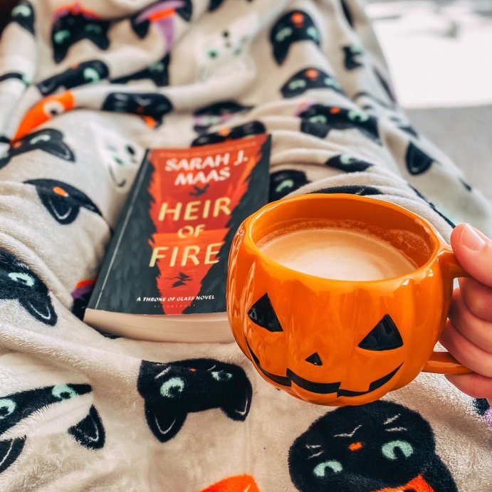 user image by @trinitymarie.b, Heir of Fire - (Throne of Glass) by Sarah J Maas