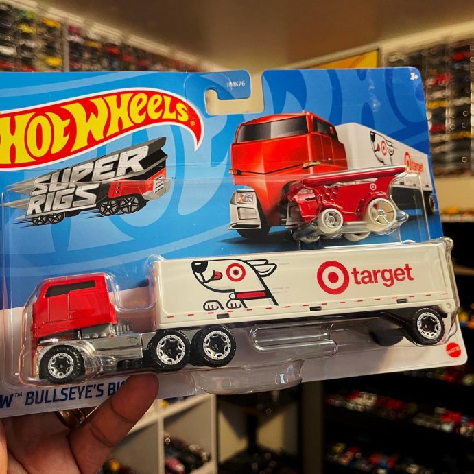 user image by @teoespero, Hot Wheels 1:64 Scale Bullseye&#39;s Big Rig Toy Truck &#38; Shopping Cart Set - 3 Piece