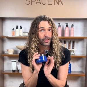 @spacenk&rsquo;s instagram video of JVN Hair Nurture Intense Hydration Mask