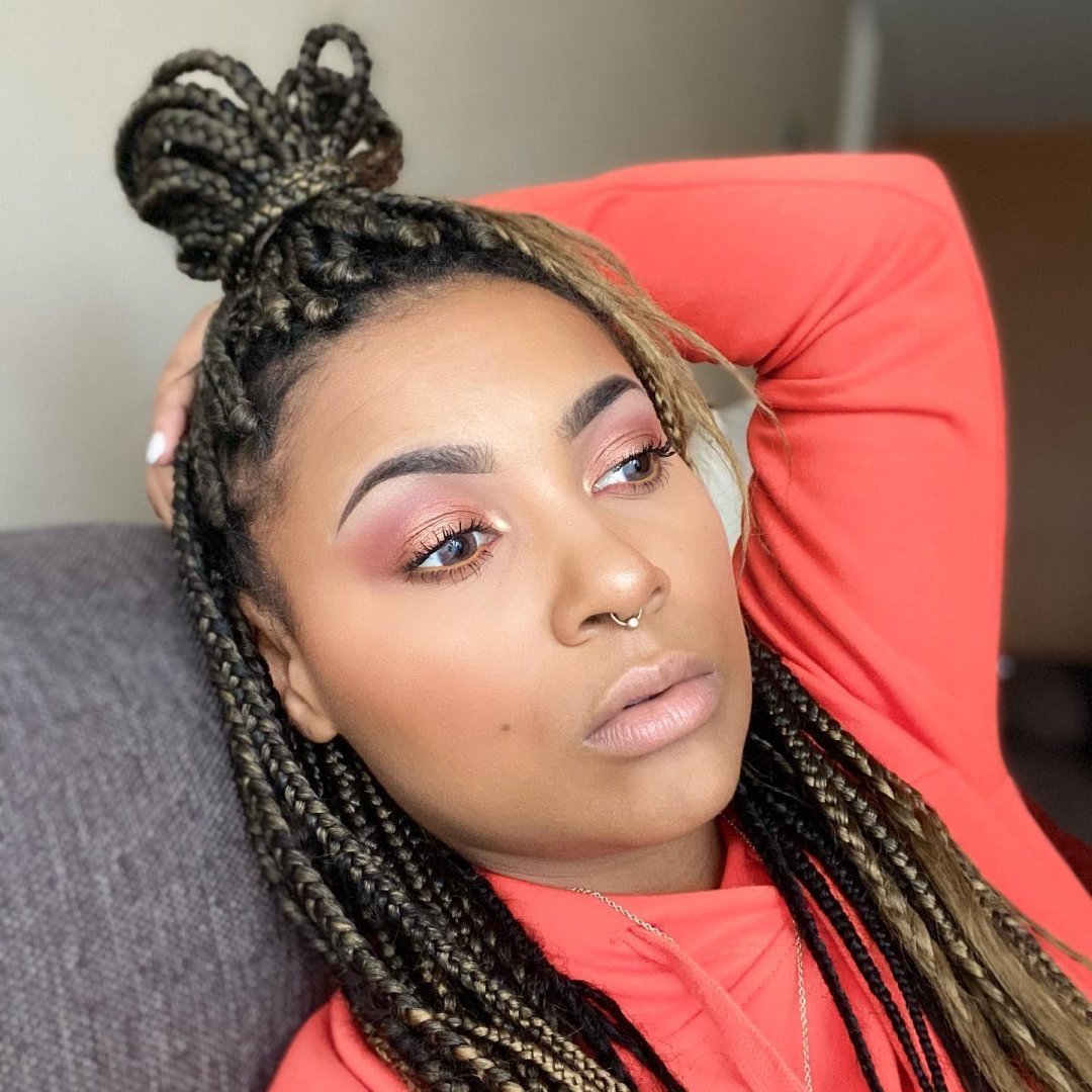 astaught_bynessa