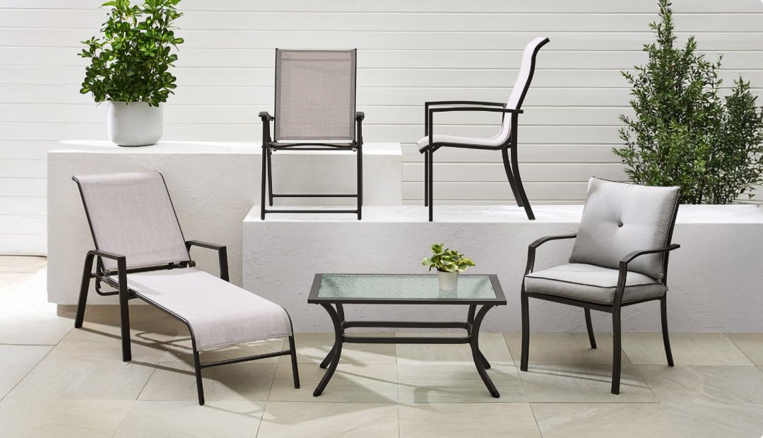 Shop For Living Bluebay - Chaise longue de jardin, Fauteuil-hamac pliant de jardin For Living Bluebay, For Living Bluebay - Table à manger de jardin rect, For Living Bluebay - Fauteuil d’appoint de jardin , Fauteuil rembourré pour table à manger de jardin F and more