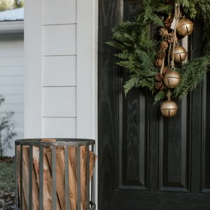 Faux Deluxe Cedar Wreath 22"