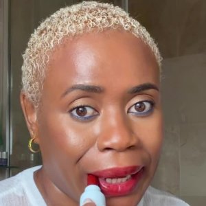Sharon&rsquo;s mediaimport video of Westman Atelier HydroBalm Tinted Lipstick