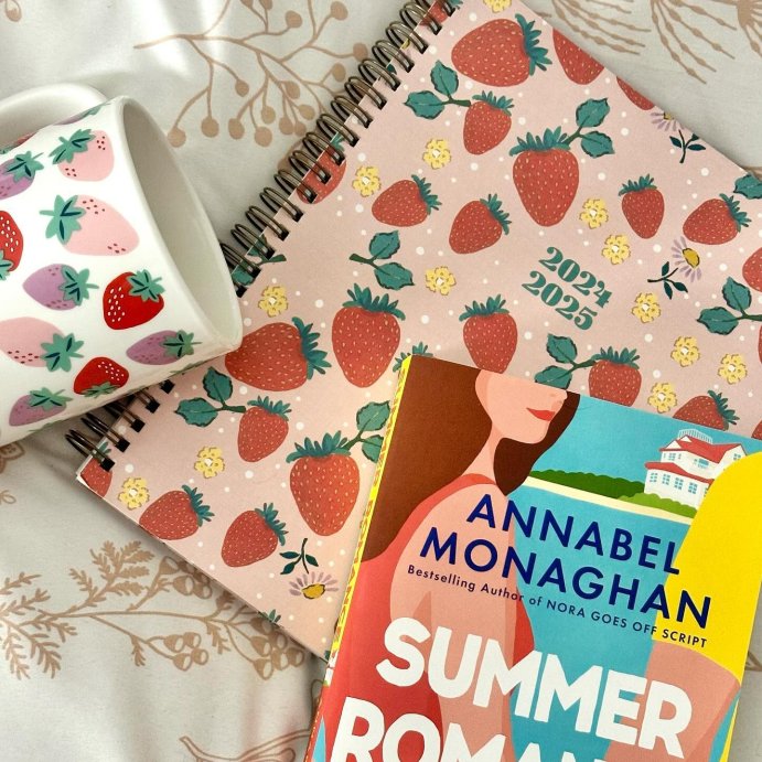 user image by @maks.bookshelf, Summer Romance - by Annabel Monaghan