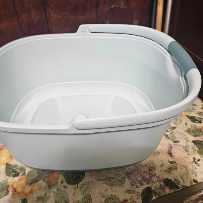 user image by @veronicawalker51, Bucket - 14qt - up&#38;up&#8482;