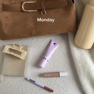 @spacenk&rsquo;s instagram video of Tatcha The Milky Sunscreen SPF50,Kulfi Lassi Lips Staining Lip Liner,Ilia Beauty Skin Blur Serum Concealer,Space NK Claw Clip,PHLUR Vanilla Skin Deodorant,Facile Lip Jelly,Milk Makeup Hydro Grip Gel Concealer,Space NK Wide Tooth Comb,Kayali Eden Juicy Apple,VIEVE Modern Brow Definer,Victoria Beckham Beauty Posh Gloss