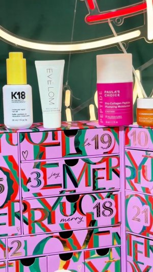 @spacenk’s instagram video of Space NK Beauty Advent Calendar
