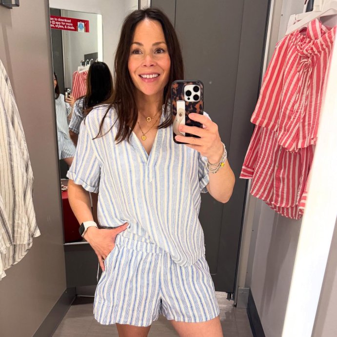 user image by @days.with.andrea, Women's Short Sleeve Popover Blouse - Universal Thread™