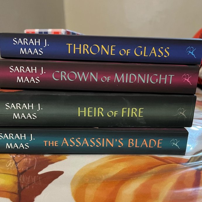 user image by @pammy709, Throne of Glass - by Sarah J Maas