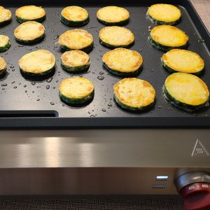 WGGR100S in by Wolf in Canaan, CT - Precision Griddle