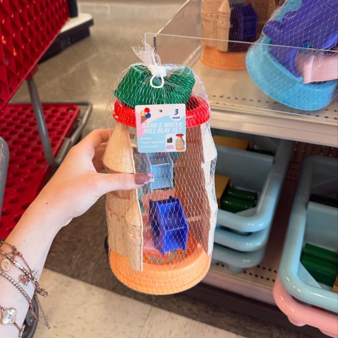 user image by @sahm.shops, Sand and Water Mill Play Set Sand Castle - Bullseye&#39;s Playground&#8482;