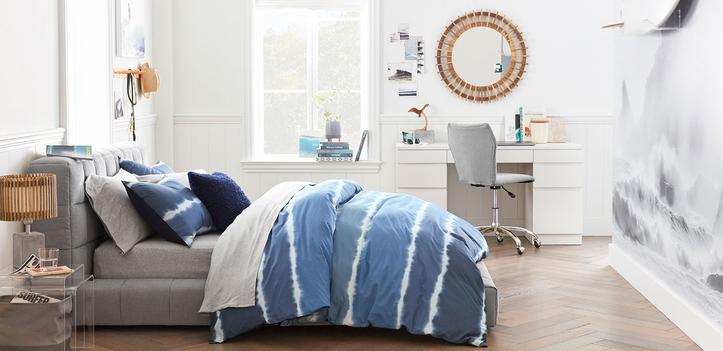 Baldwin Upholstered Platform Bed | Pottery Barn Teen