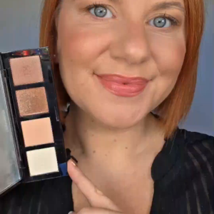 Kira Smith &rsquo;s mediaimport video of Laura Mercier Caviar Eyeshadow Quad