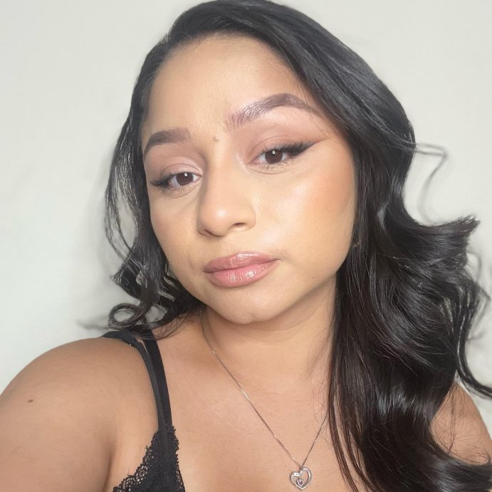 user image by @damaristorresalv._beauty, Revlon PhotoReady Prime Plus Brightening and Skin Tone Evening Primer - 1.014 fl oz