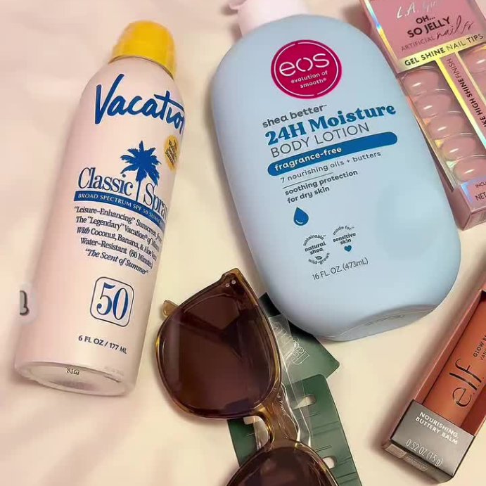 user image by @coraymaitorres, Vacation Classic Sunscreen Spray - SPF 50 - 6 fl oz