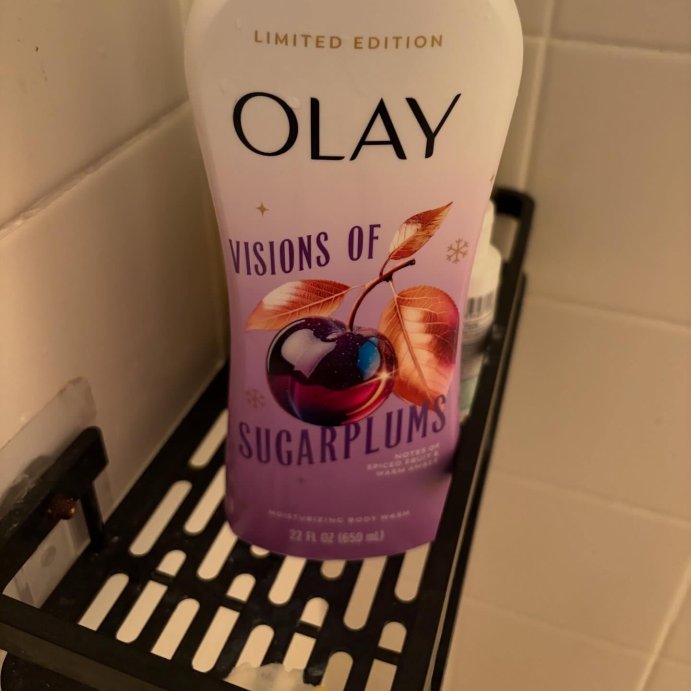 user image by @brooklyn_dun, Olay Limited Edition Holiday Body Wash - Sugarplum - 22 fl oz