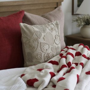 Heart Jacquard Knit Throw Blanket